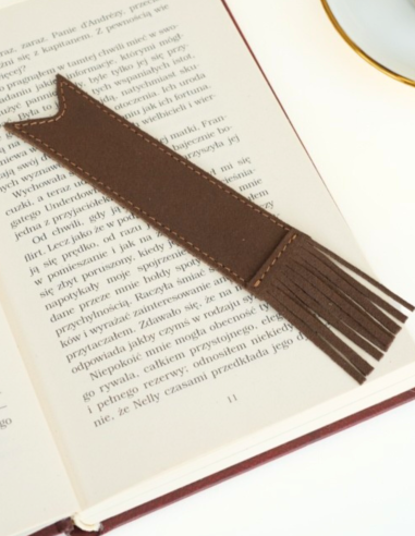 Zakładka do książki ze skóry