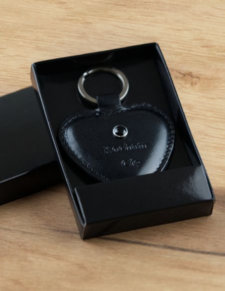 Skórzany brelok serce...