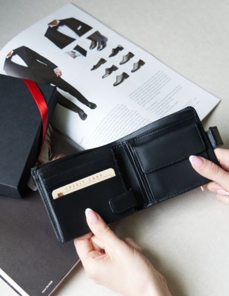 Skórzany portfel męski...