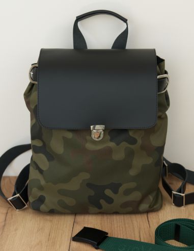 Plecak męski moro z skórzanymi...