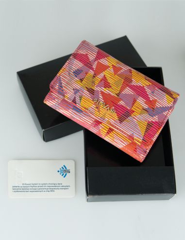 Średni portfel damski ze skóry...