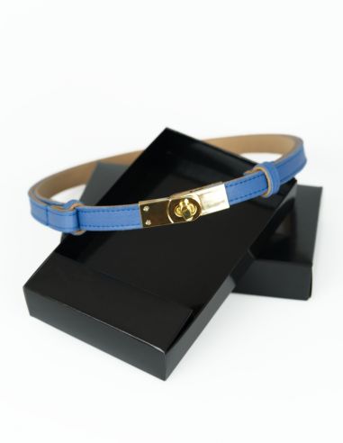 Niebieski skórzany pasek damski...