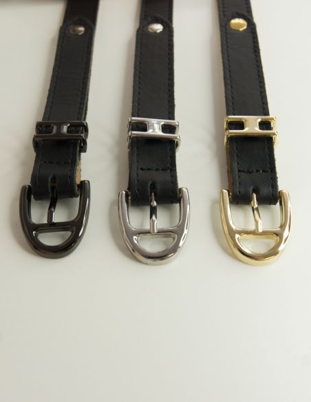 Czarny skórzany pasek...