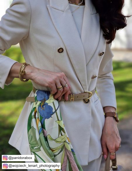 Beżowy skórzany pasek...