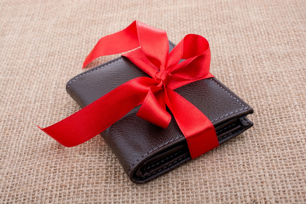 Czy skórzany portfel to dobry pomysł na prezent?